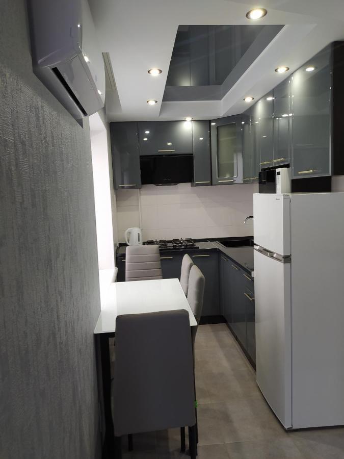 2Rooms Apartment - 181 Gogol Street Zaporizhia Exterior foto